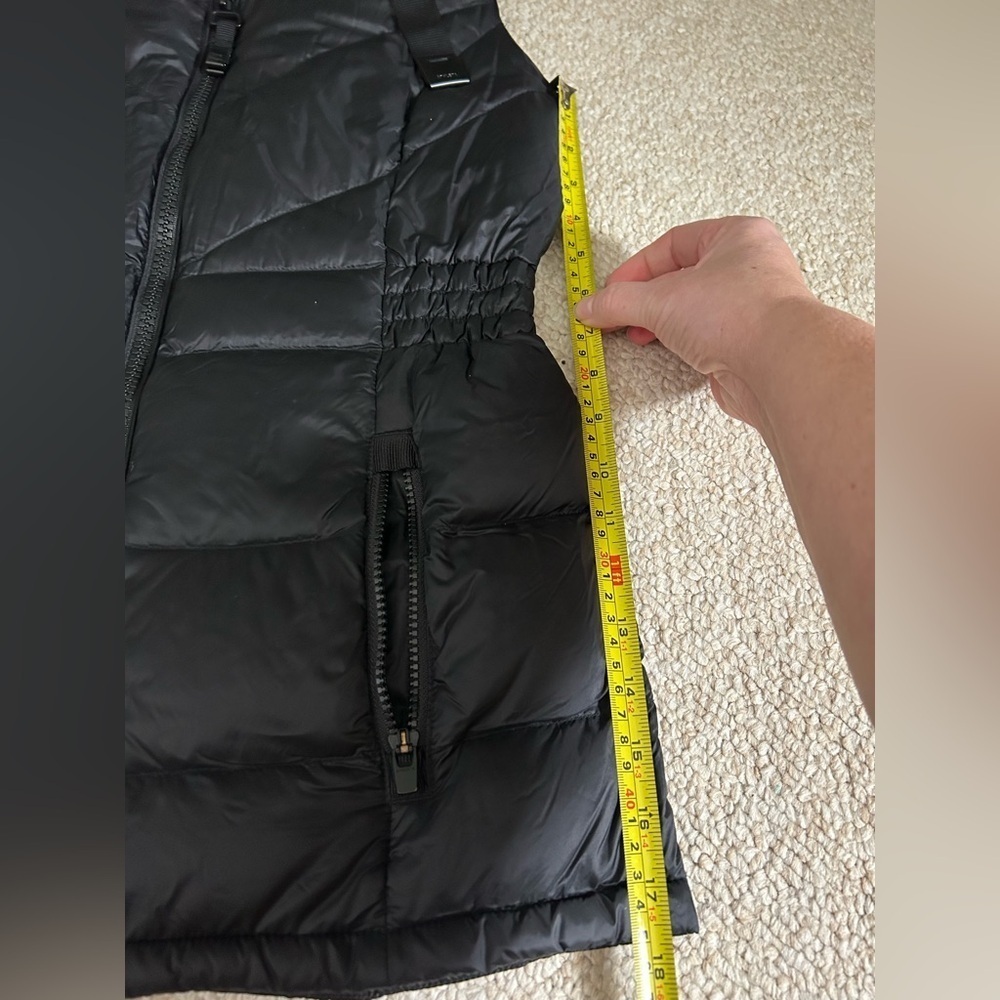 Athleta Banner Peak Down Vest in Black, Size XS. EUC Puffer, dual zipper. - Picture 15 of 15